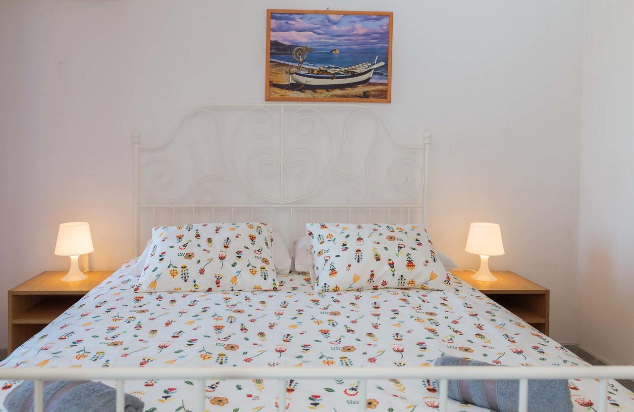 Apartments Loncar Seget Vranjica Exterior photo