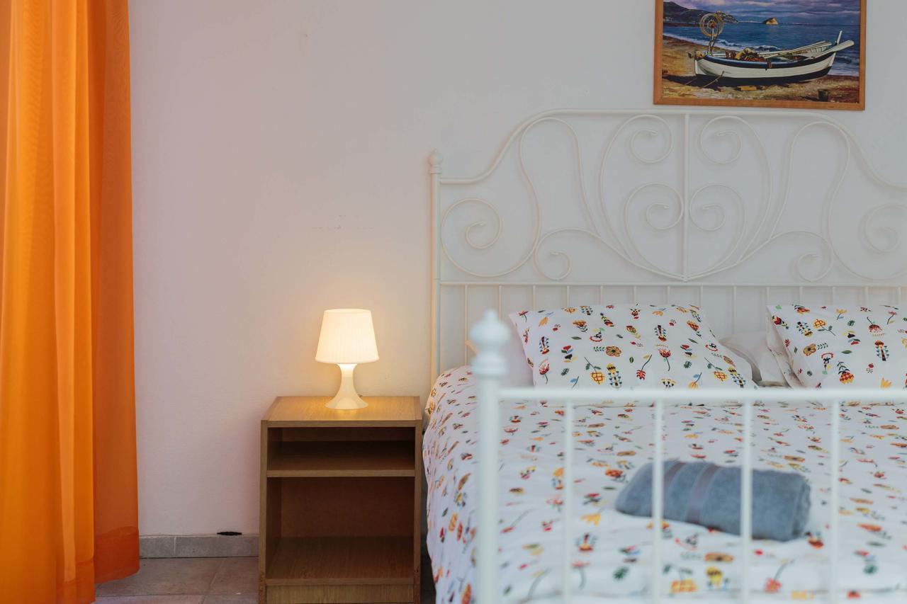 Apartments Loncar Seget Vranjica Exterior photo